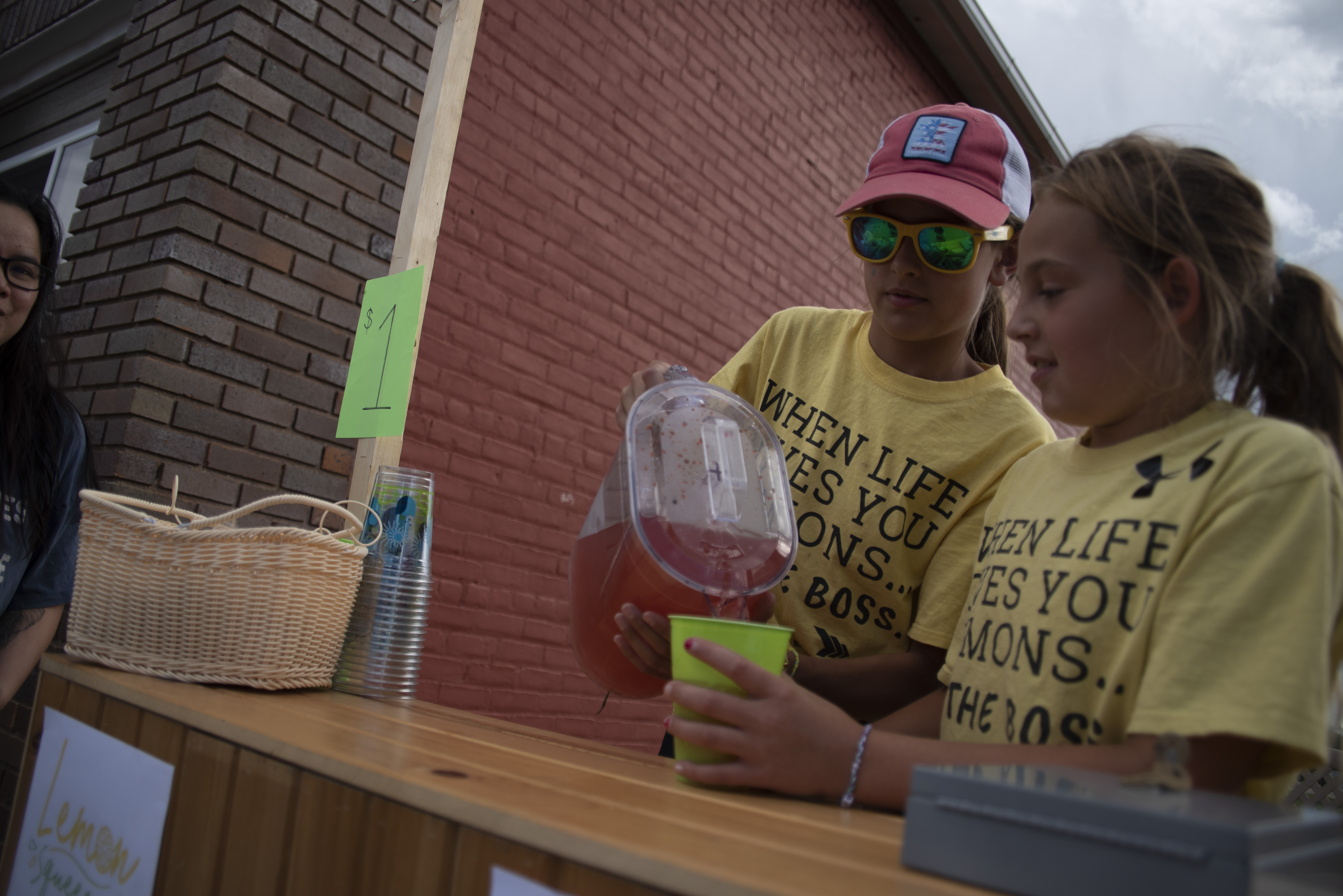 Craft fair fills Main Avenue with color