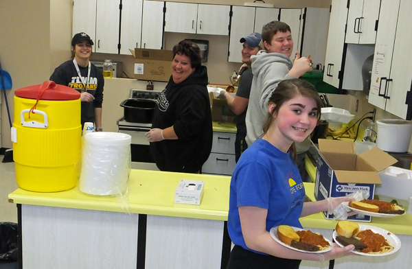 Junior Class serves 150