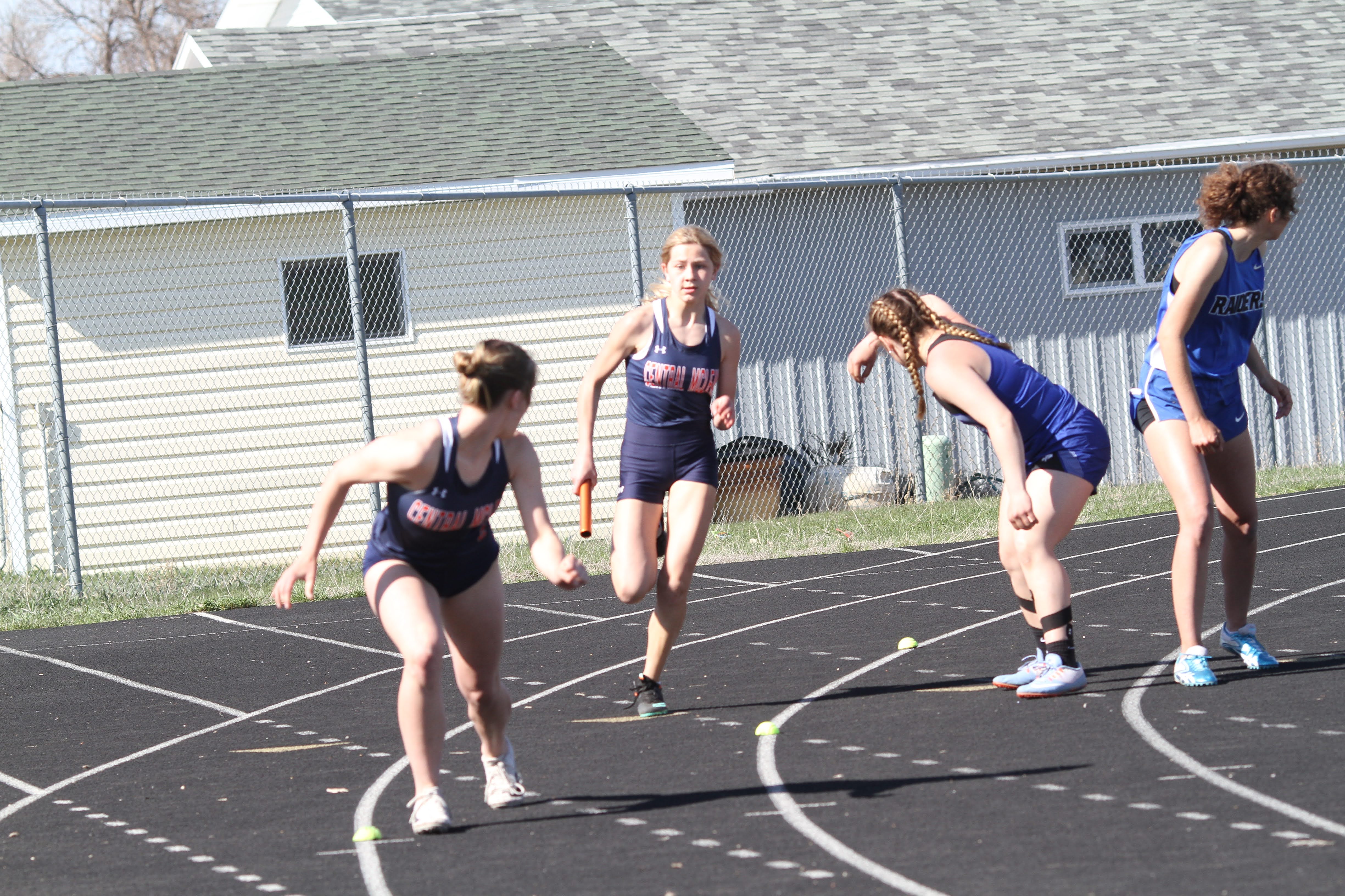 Cougar Track and Field Team Heads to state meet