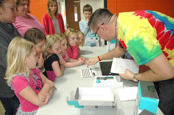 Learning about robots at Family STEM Night