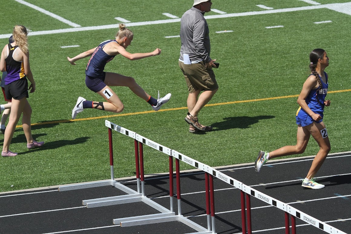 Central McLean girls take first in Parshall