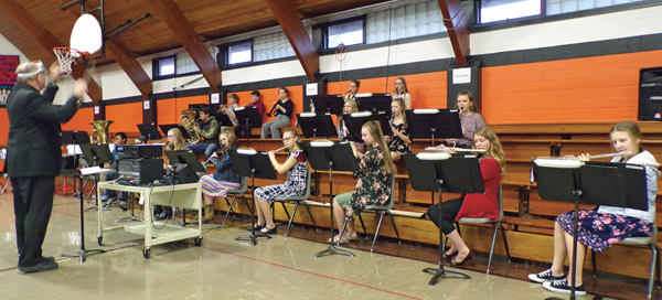 Spring concert earns high review
