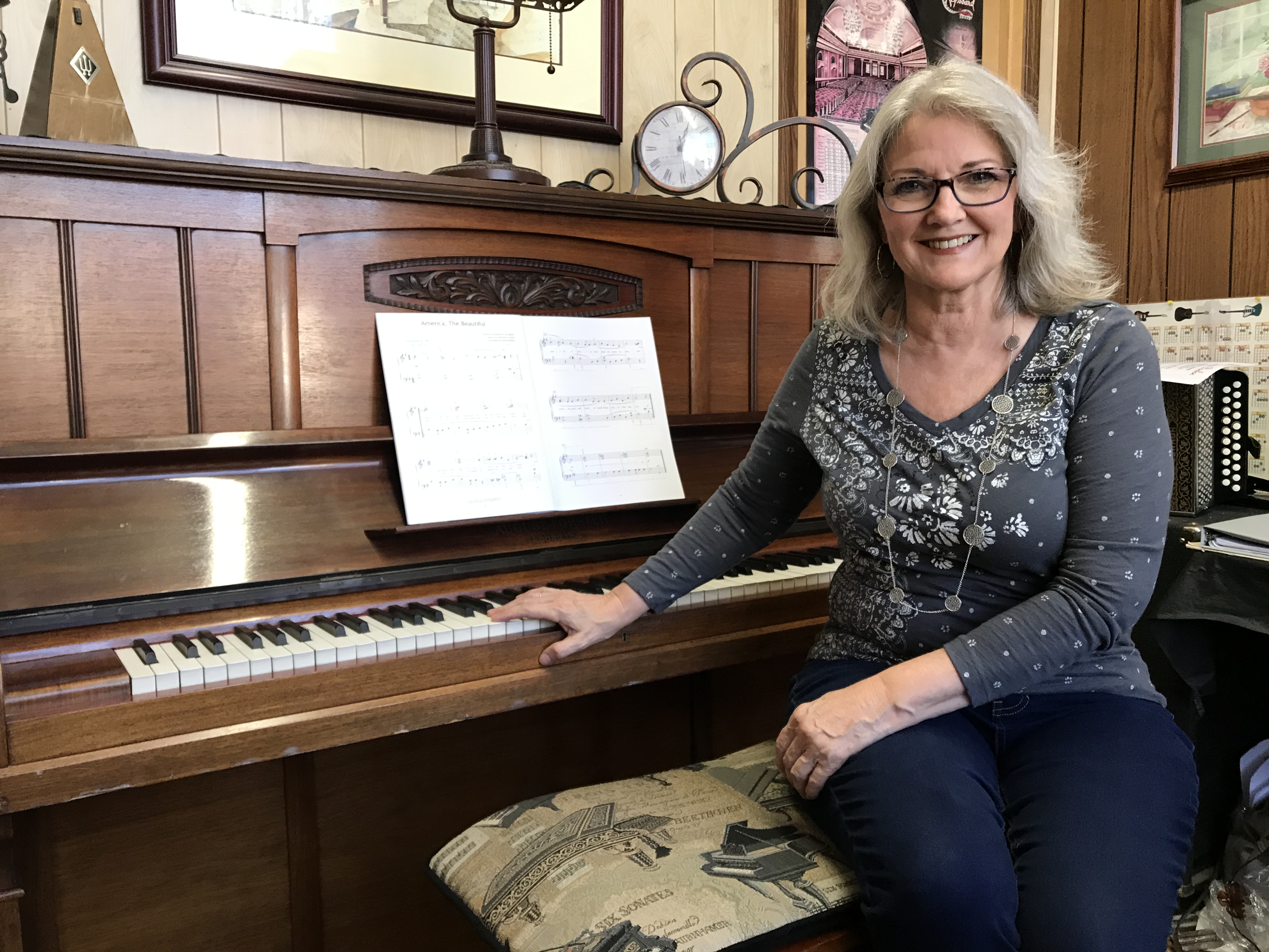 Turtle Lake’s Vickie Hill performs at historic venue